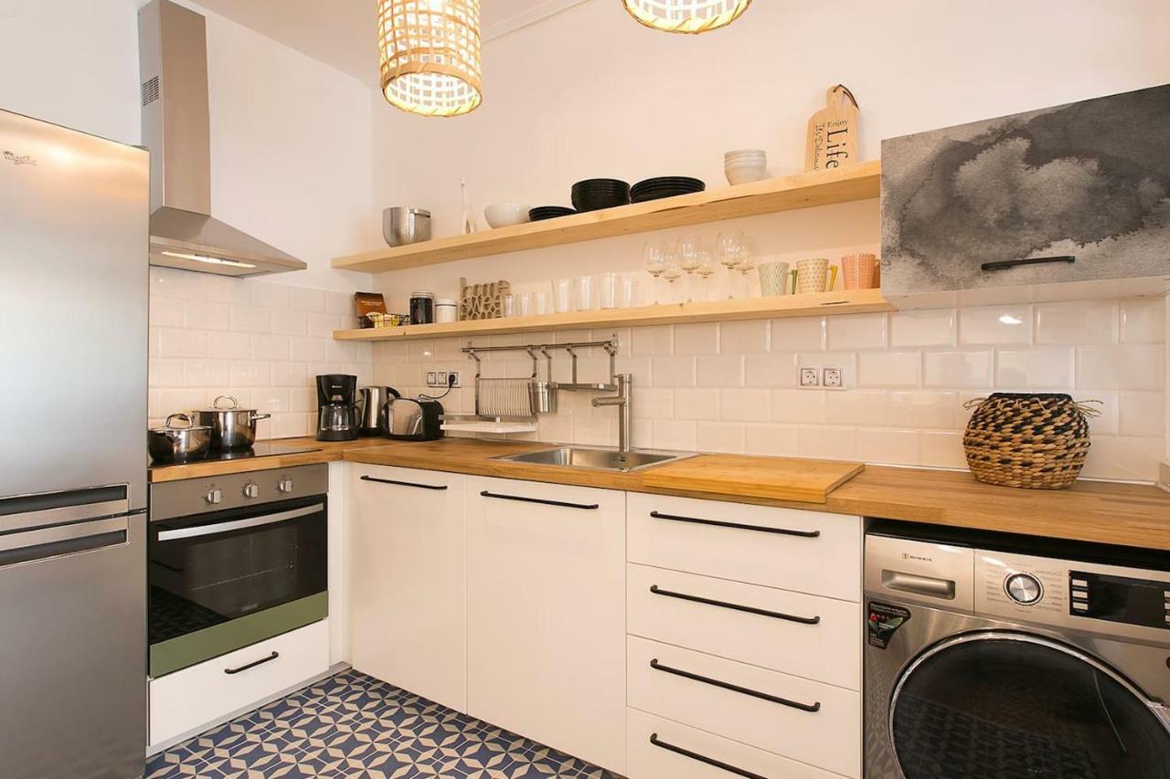 Boho Chic Apartment, Agia Sofia District #Feelslikehome Thessaloniki Exterior photo